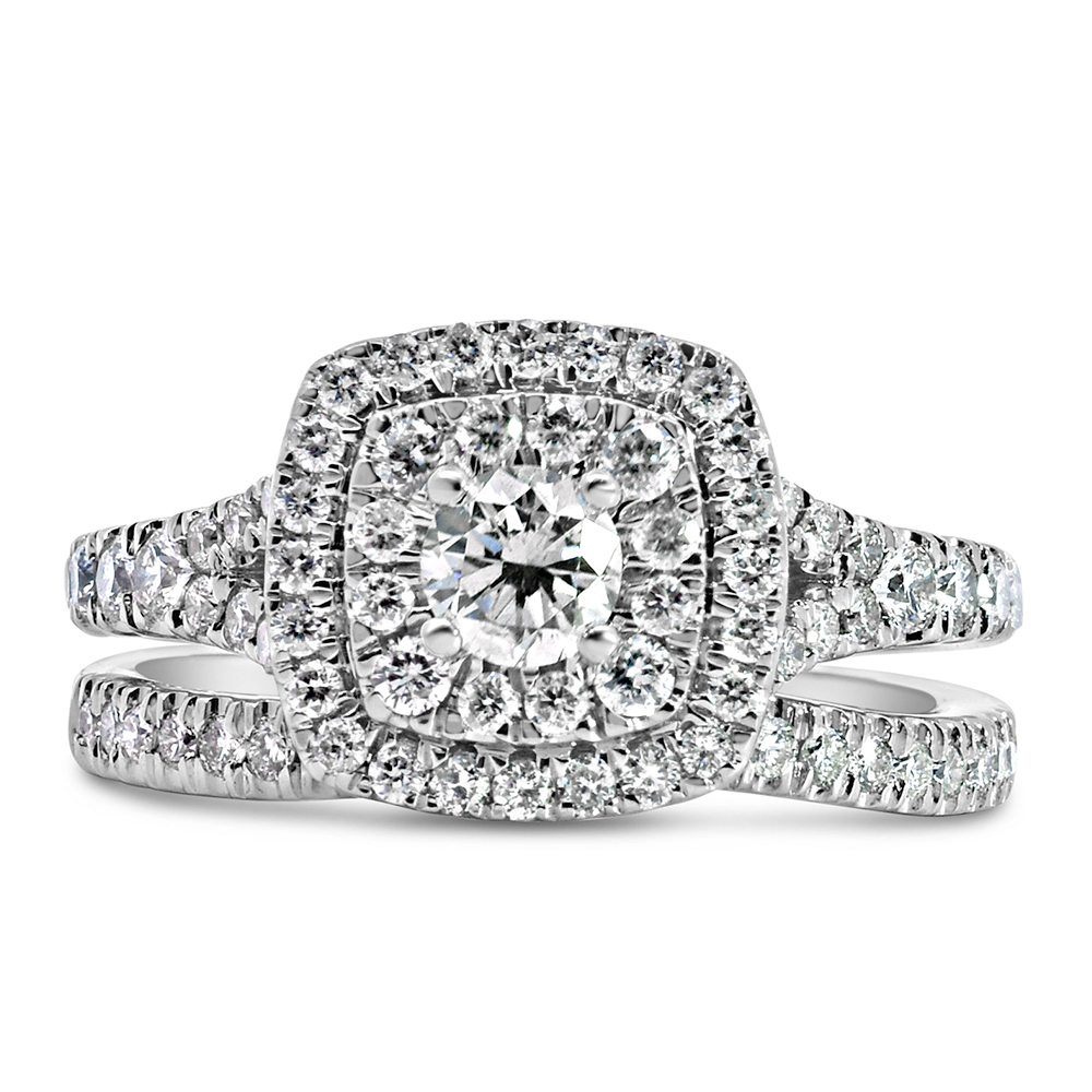 Engagement Ring with 1.25 Carat TW of Diamonds 14kt White Gold