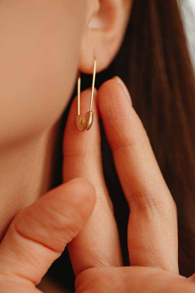 Safety Pin Earrings 10kt Yellow Gold