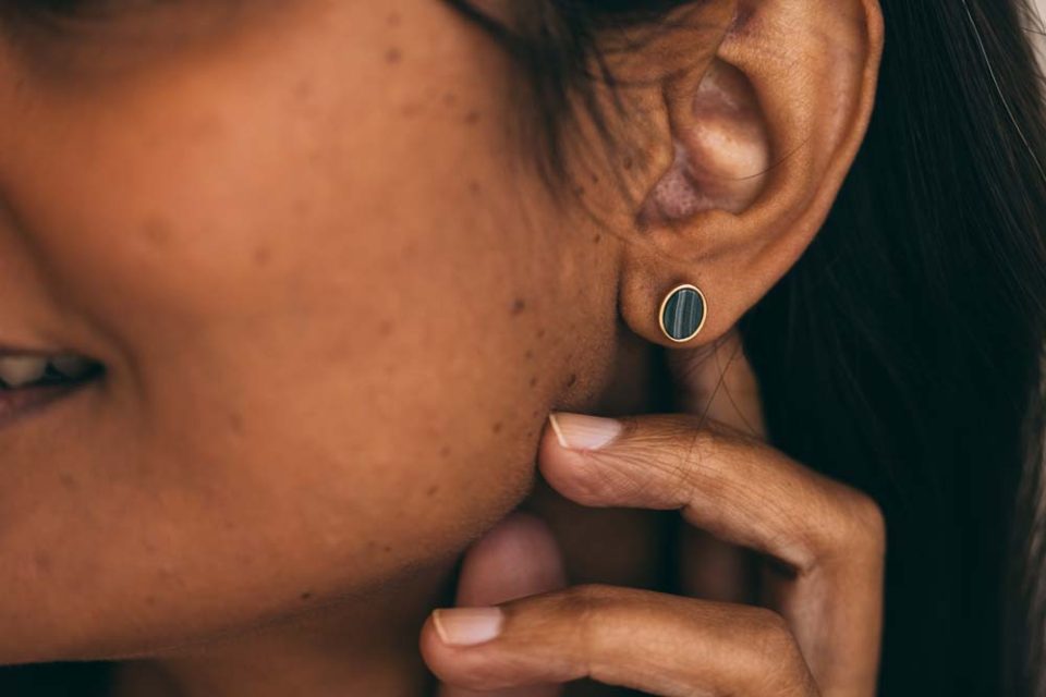 Oval Earrings with Malachite